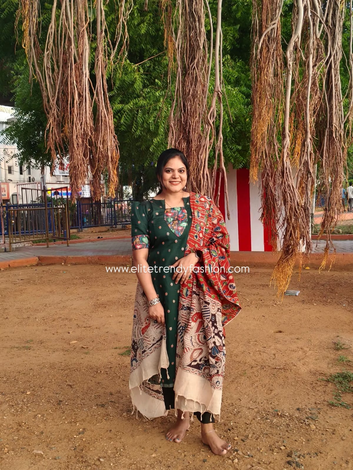 PSQ032 - green mahfil kurti set